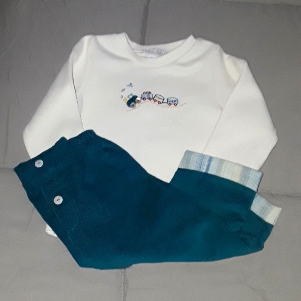 Worn once for photo! Holiday outfit